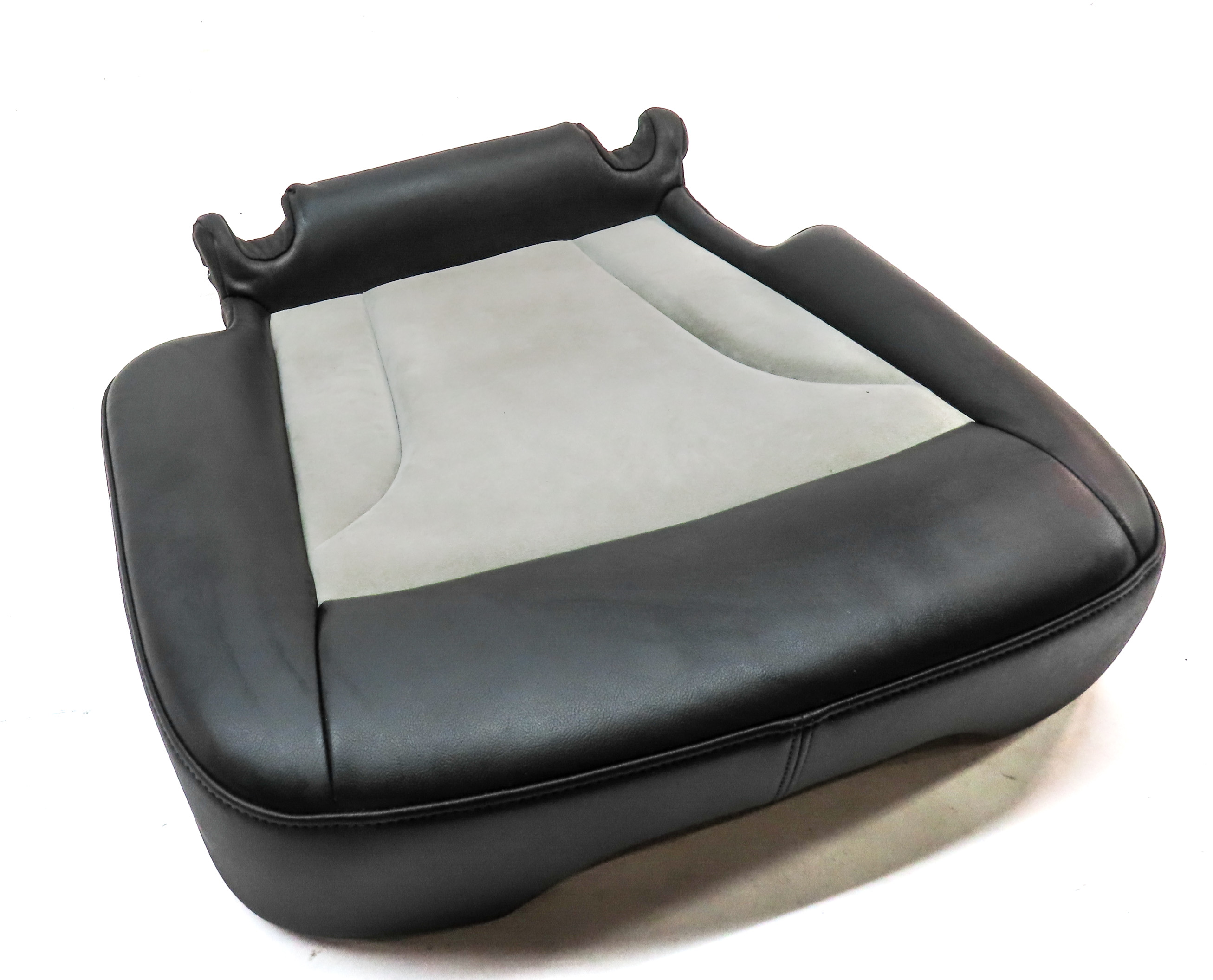 2015 AUDI SQ5 (B8 8R) REAR RIGHT SEAT LOWER BOTTOM CUSHION (Silver) — exact item pictured